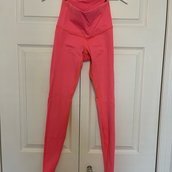 Lululemon reversible wunder unders size 6 - Picture 2 of 11